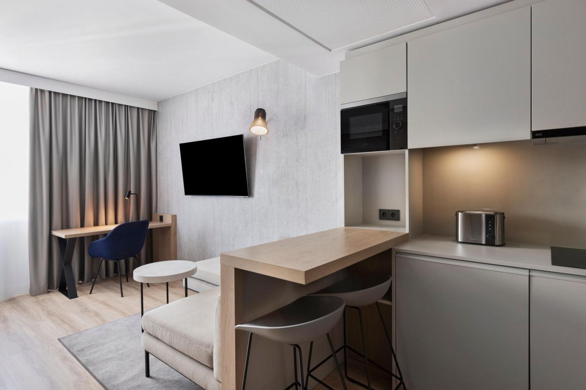 By Marriott East Appart hôtel 4*
